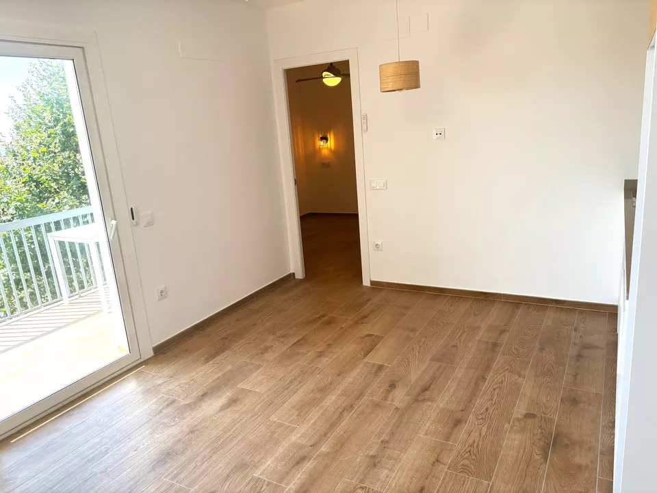 Amazing opportunity! 1 bedroom apartment for sale. Don't miss this unique chance! Contact us now!