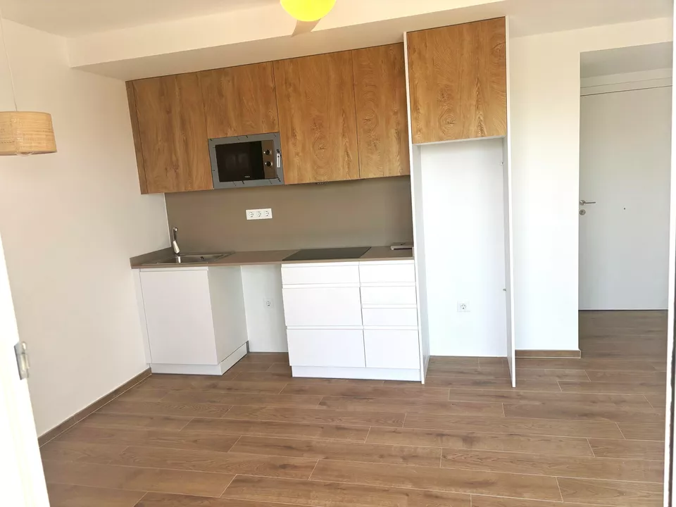 Amazing opportunity! 1 bedroom apartment for sale. Don't miss this unique chance! Contact us now!