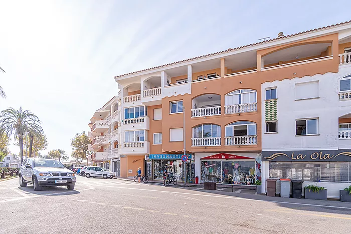 Amazing apartment for sale in Empuriabrava, Costa Brava! Don't miss this unique opportunity!