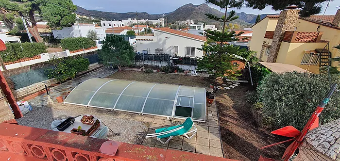 Casa con piscina