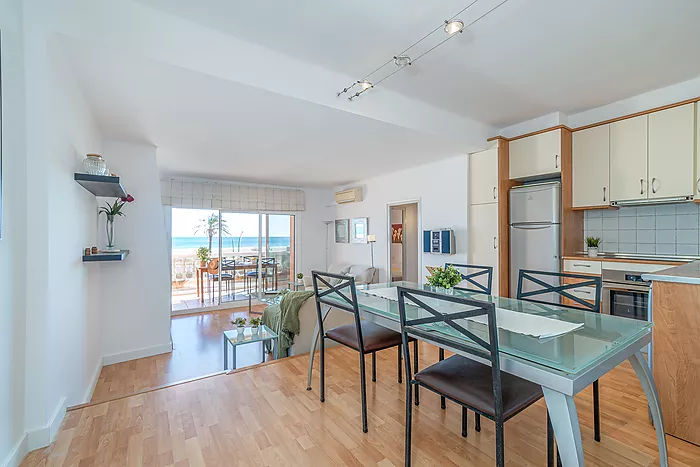 Apartamento con impresionantes vistas al mar y licencia turística