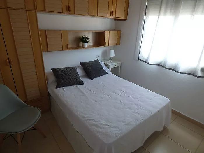 Renovated apartment in Empuriabrava. Ideal to enjoy the coastal charm.