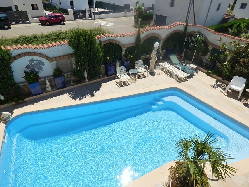 Grande villa avec piscine privée à Mas Busca, Roses