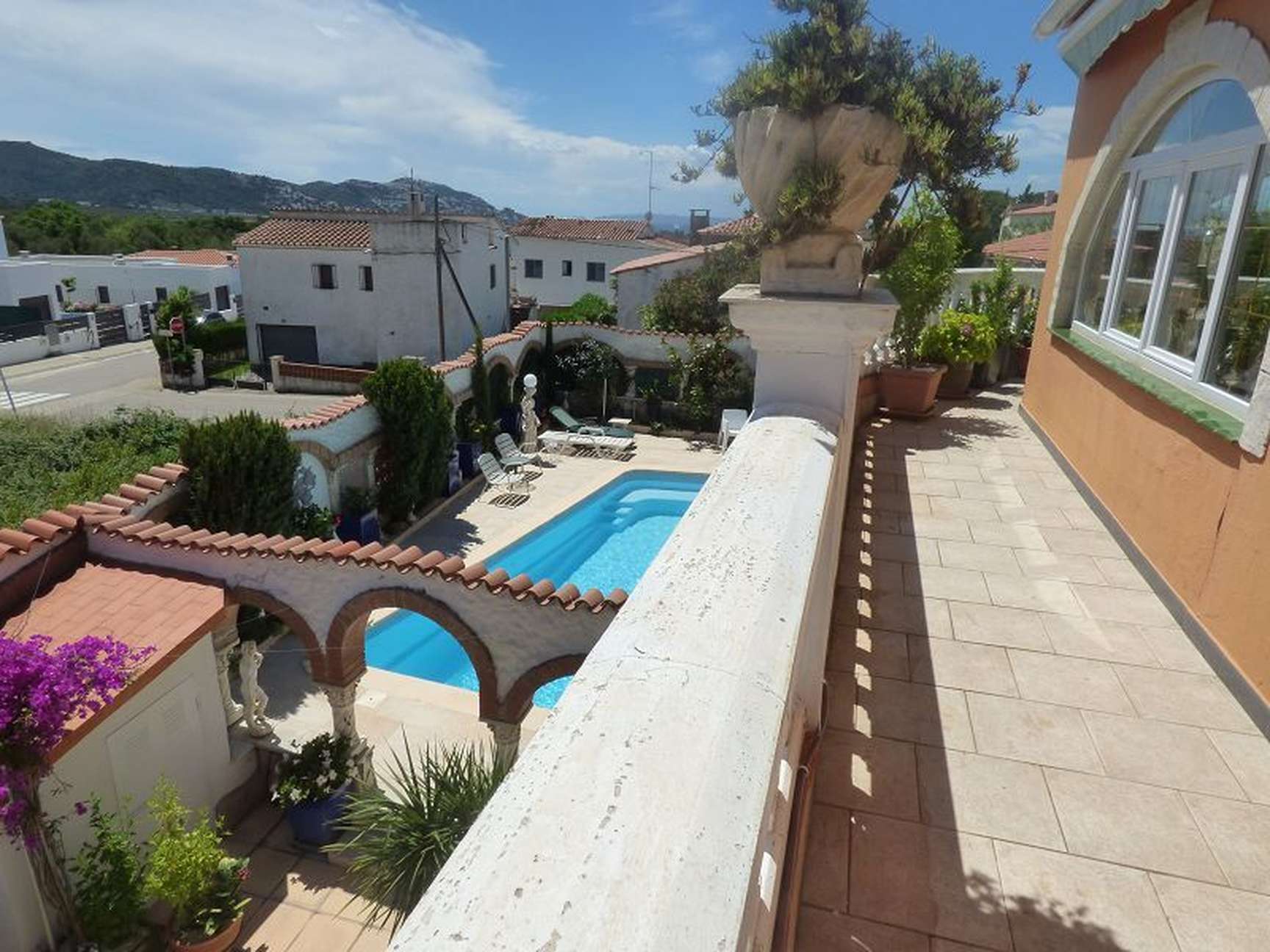 Gran villa con piscina privada en Mas Busca, Roses